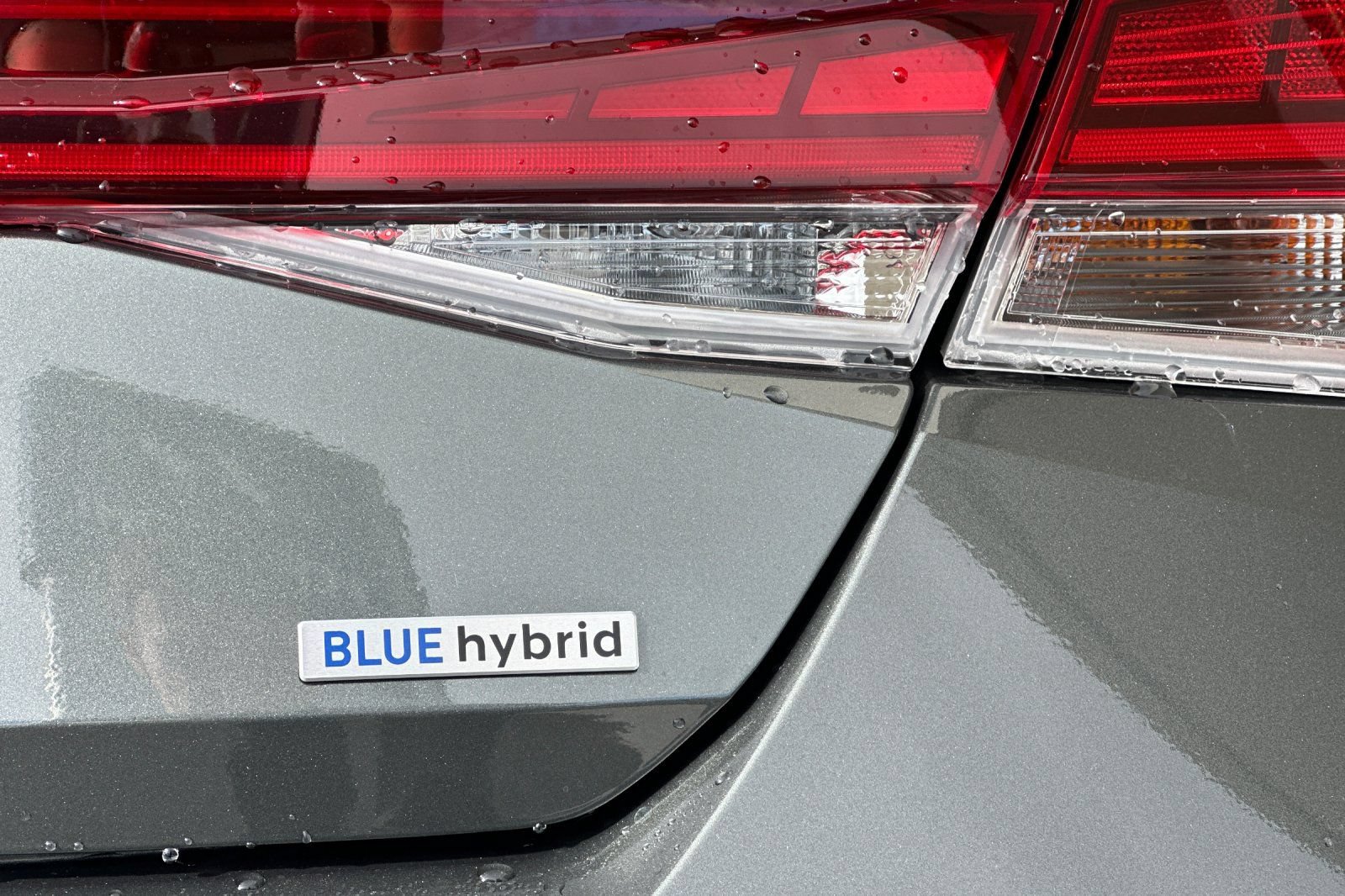 Used 2026 Hyundai Elantra Hybrid FWD image 28