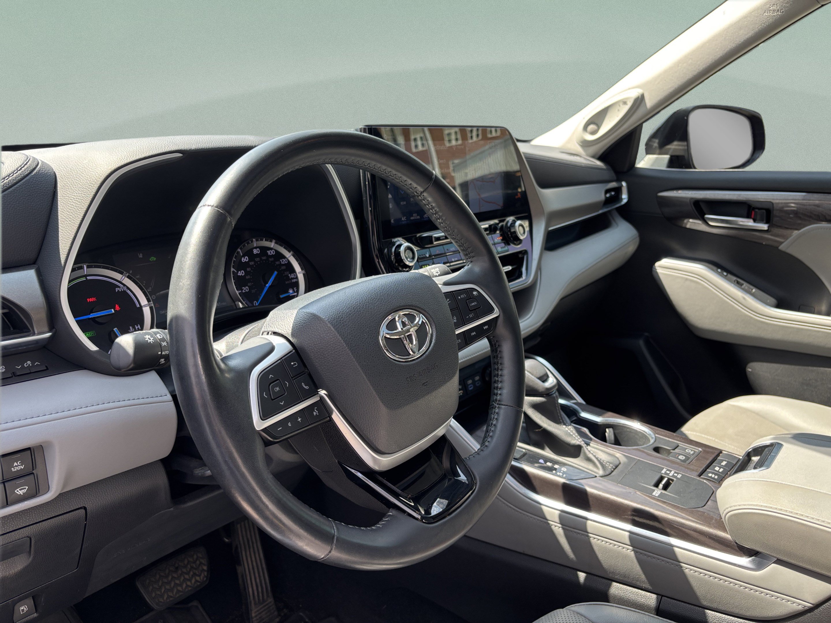 Used 2022 Toyota Highlander Limited AWD/4WD image 19