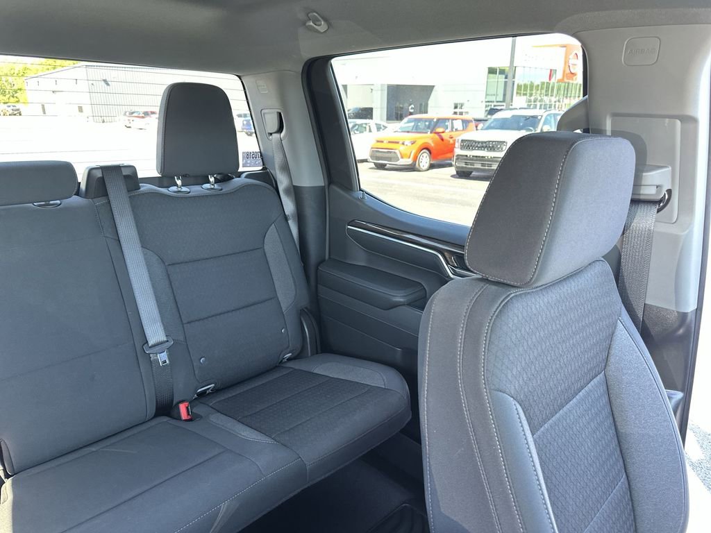 Used 2024 Chevrolet Silverado 1500 LT AWD/4WD image 14