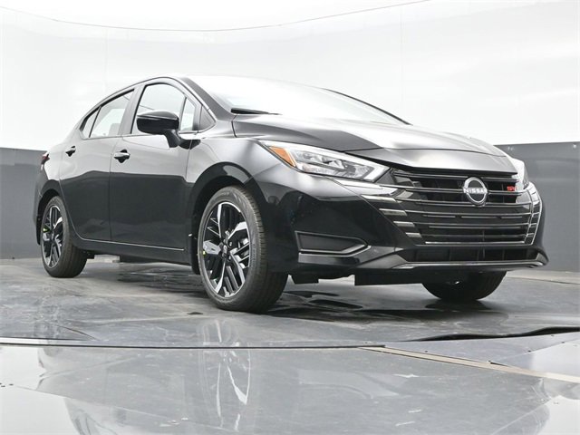 New 2025 Nissan Versa SR w/ Trunk Package image 26