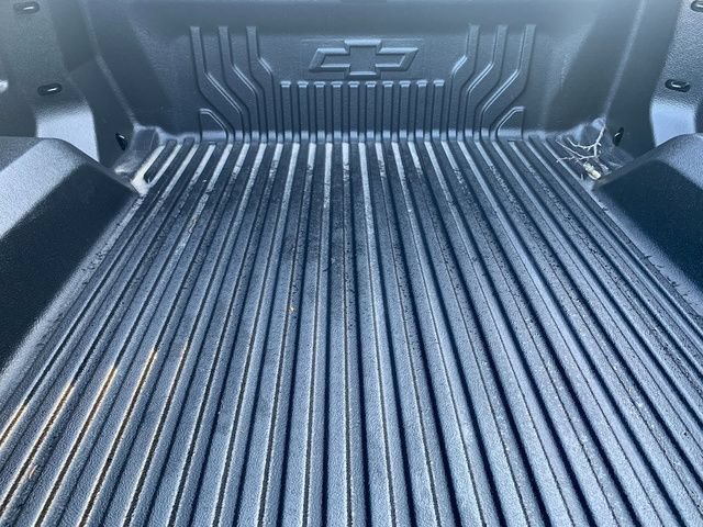 Used 2025 Chevrolet Silverado 1500 LT AWD/4WD image 15