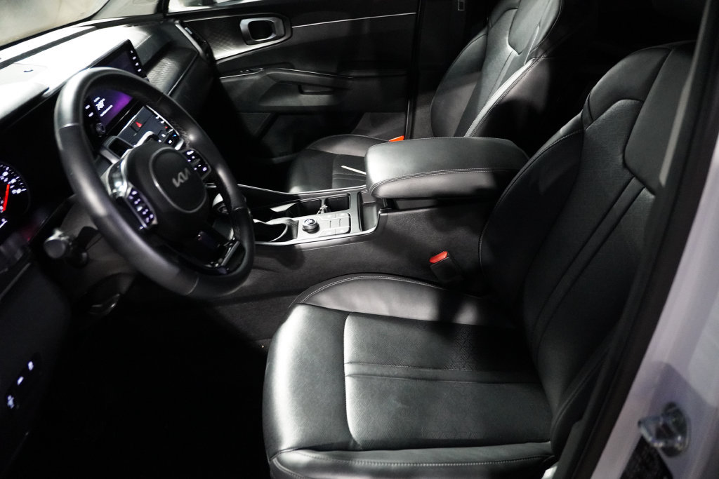 Certified 2022 Kia Sorento S FWD image 4