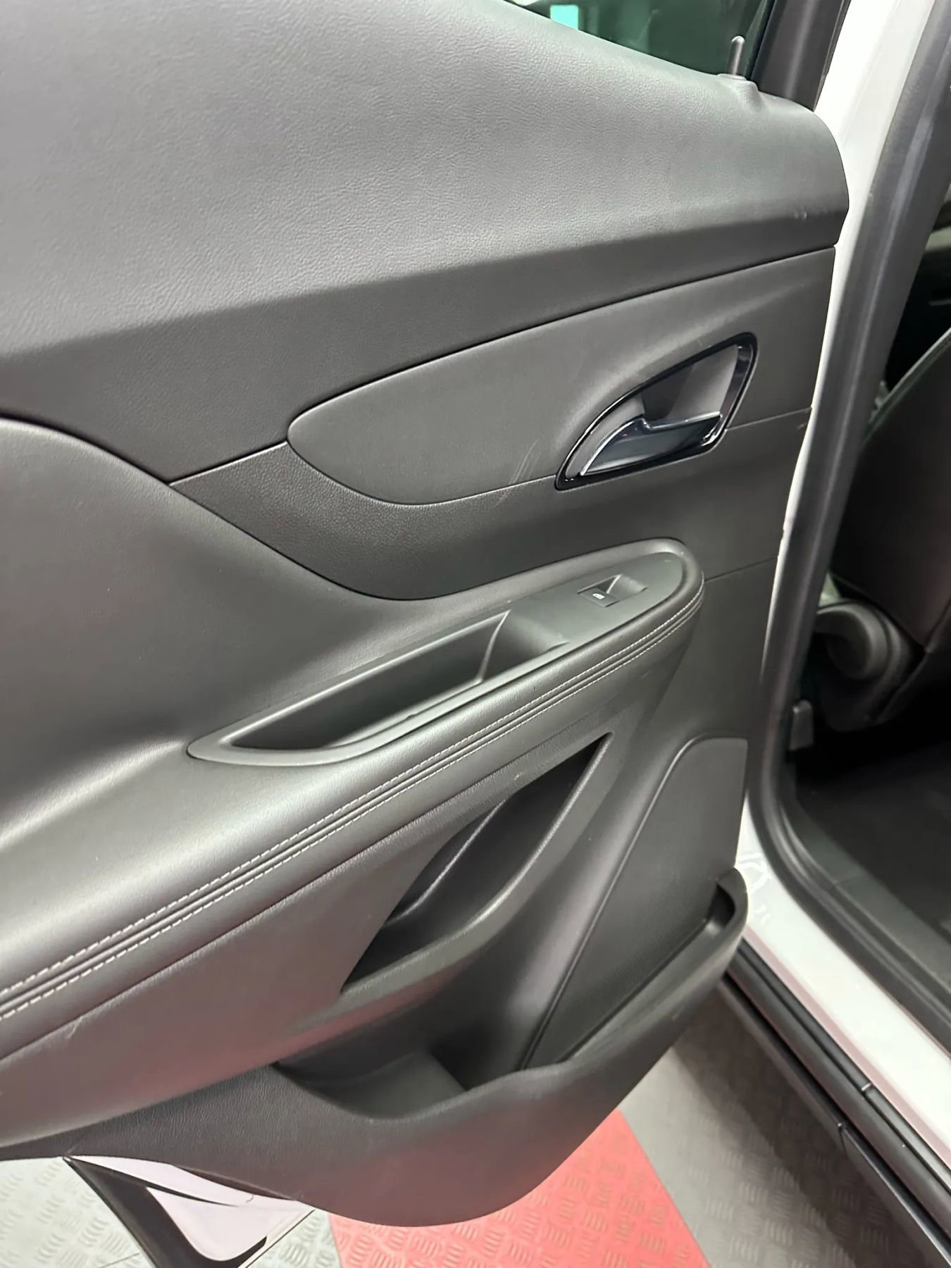 Used 2017 Buick Encore Preferred w/ Experience Buick Package image 20