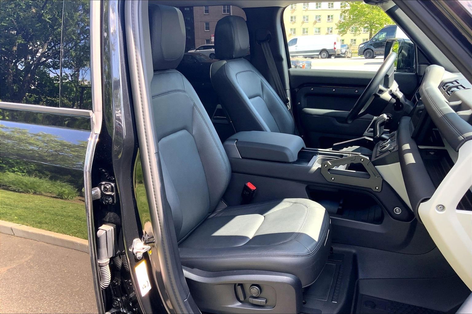 Used 2024 Land Rover Defender 110 S AWD/4WD image 8