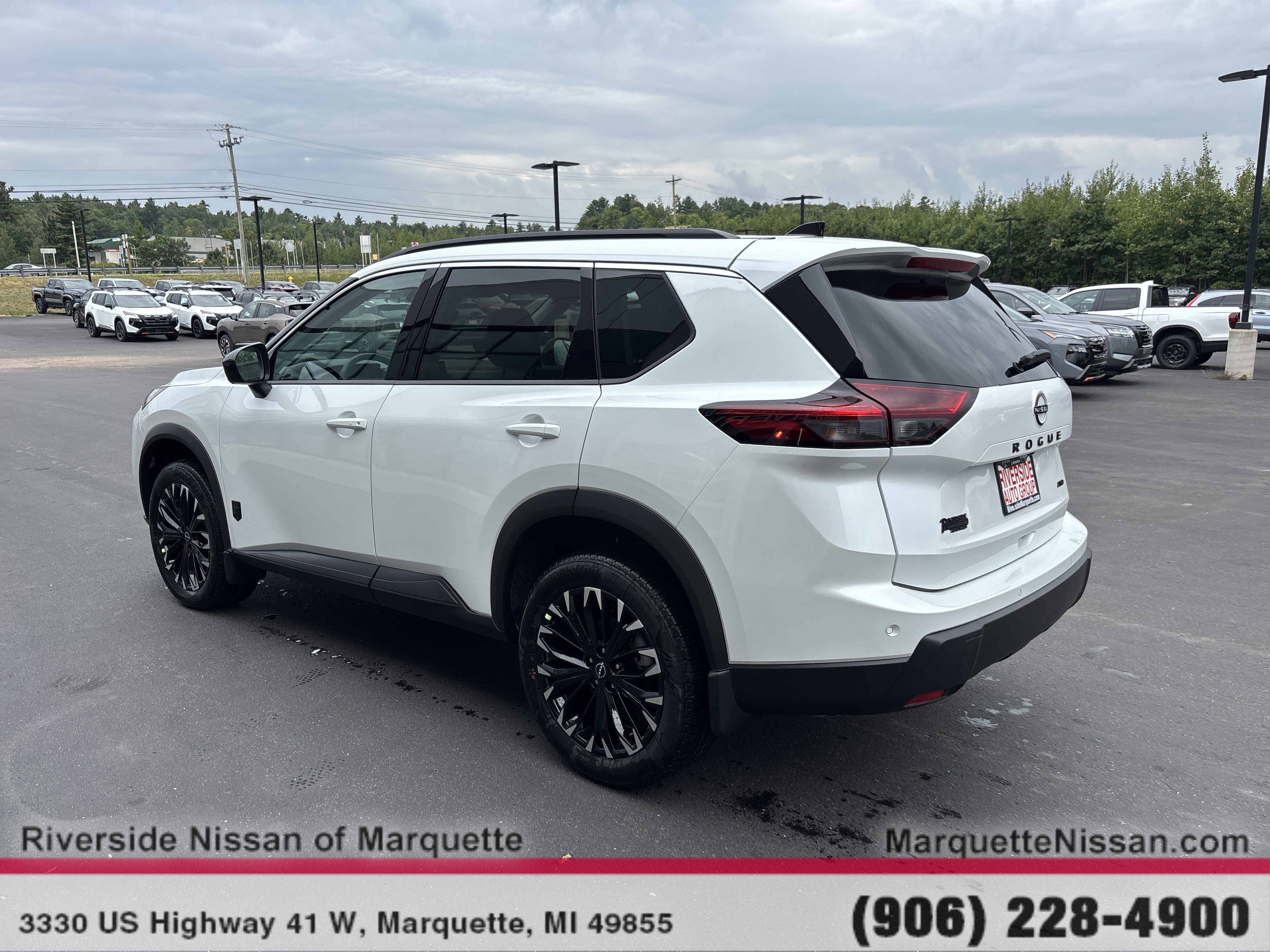 New 2026 Nissan Rogue Dark Armor AWD/4WD image 6