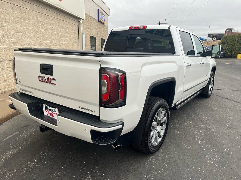 Used 2018 GMC Sierra 1500 Denali w/ Denali Ultimate Package AWD/4WD image 8