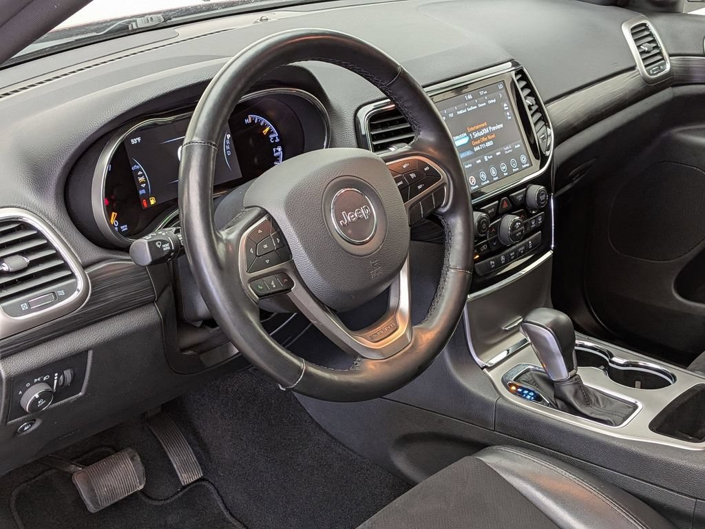 Used 2022 Jeep Grand Cherokee Laredo X AWD/4WD image 9