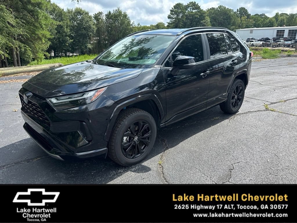 Used 2024 Toyota RAV4 SE AWD/4WD image 1