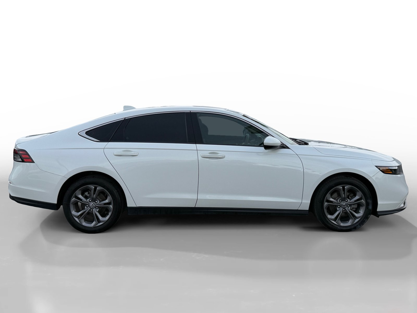 Certified 2024 Honda Accord EX image 6