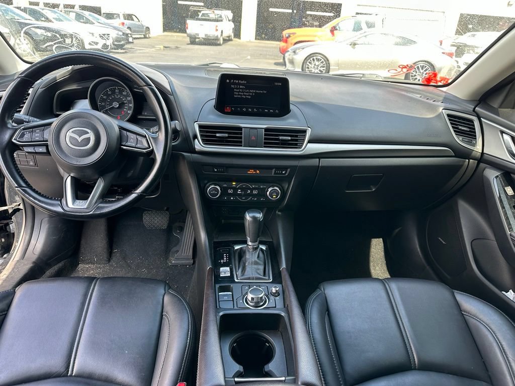 Used 2018 MAZDA MAZDA3 Touring FWD image 9