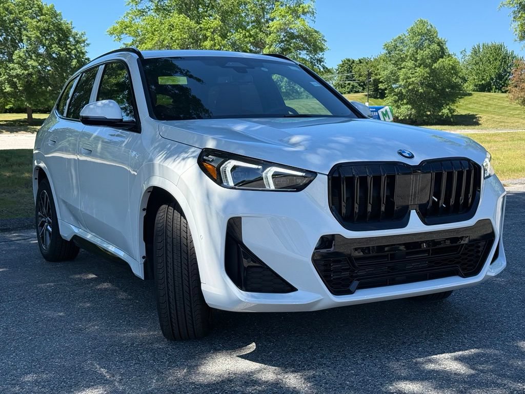 New 2026 BMW X1 xDrive28i w/ M Sport Package AWD/4WD image 7