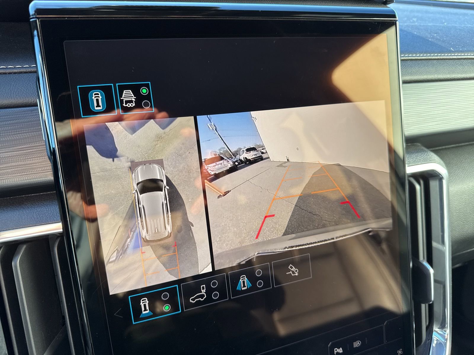 Used 2024 GMC Acadia Elevation w/ Luxury Package image 22