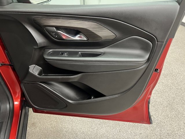 Used 2024 GMC Terrain SLE w/ Driver Convenience Package image 58