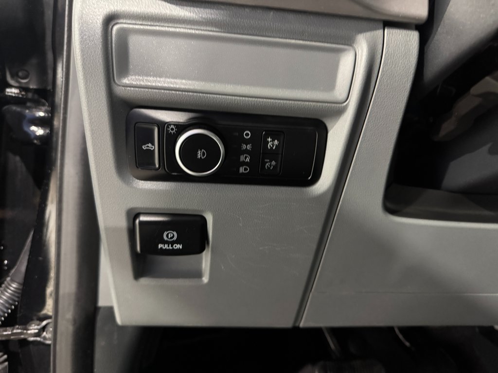 Used 2023 Ford F150 XLT AWD/4WD image 33