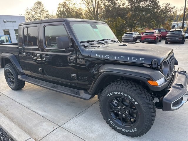 New 2025 Jeep Gladiator Sport video 2