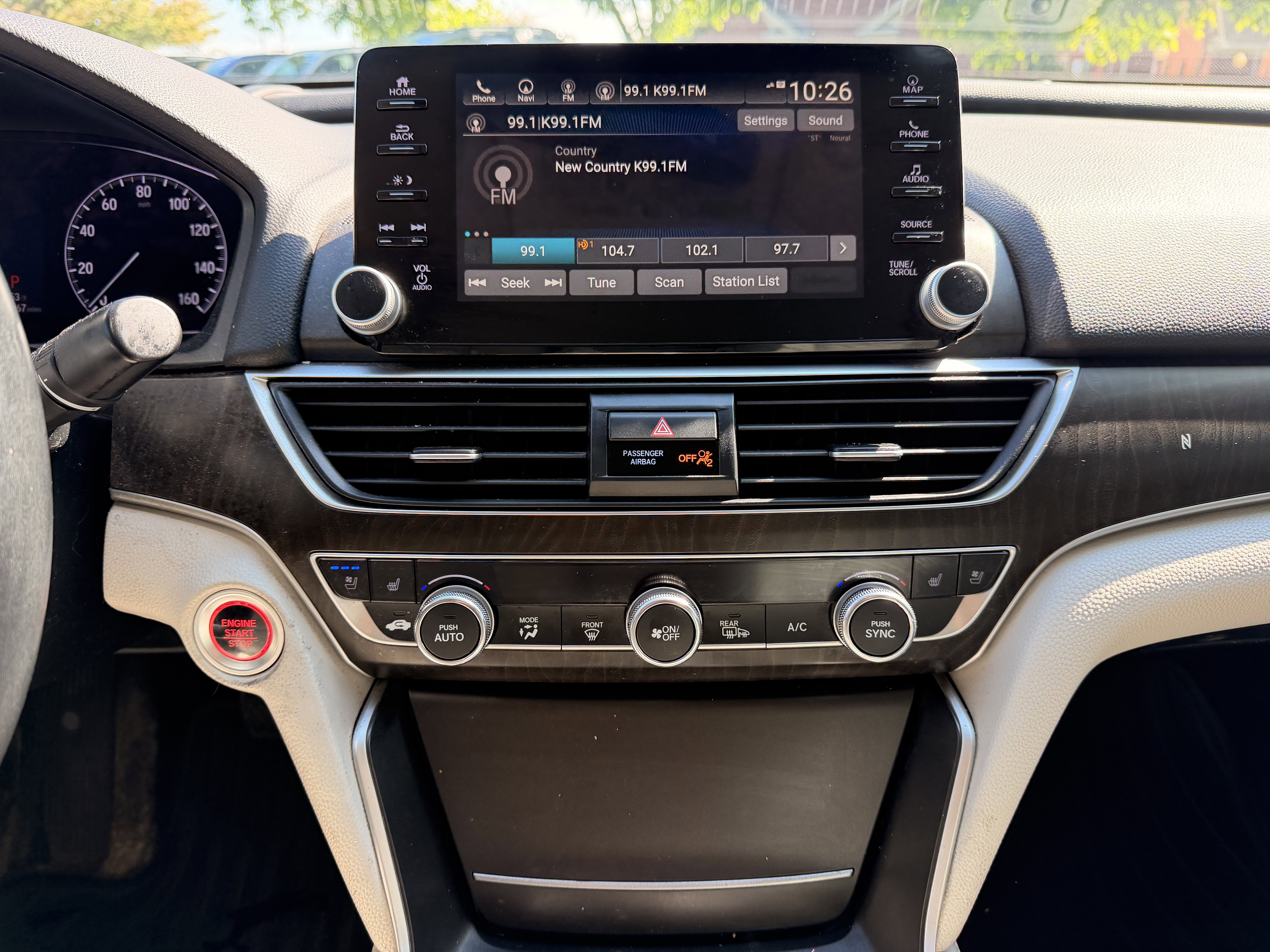 Used 2019 Honda Accord Touring image 19