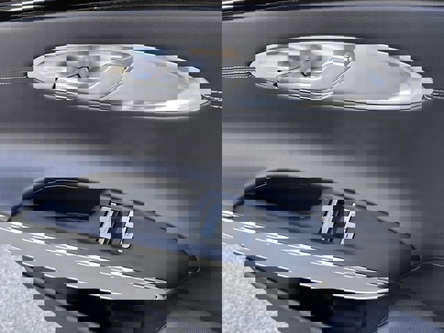 Used 2024 Genesis GV70 2.5T Select w/ Select Package image 24