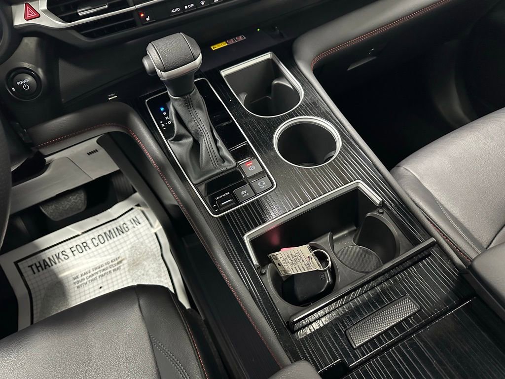 Used 2025 Toyota Sienna XSE image 41