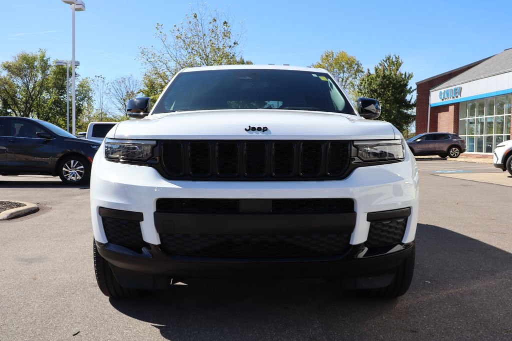 Used 2024 Jeep Grand Cherokee L Altitude image 6