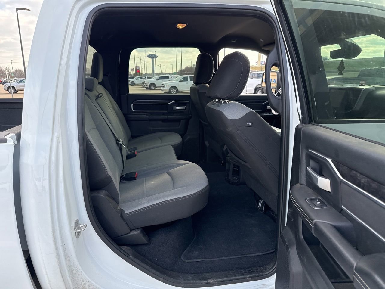 Used 2024 RAM 3500 Big Horn image 11