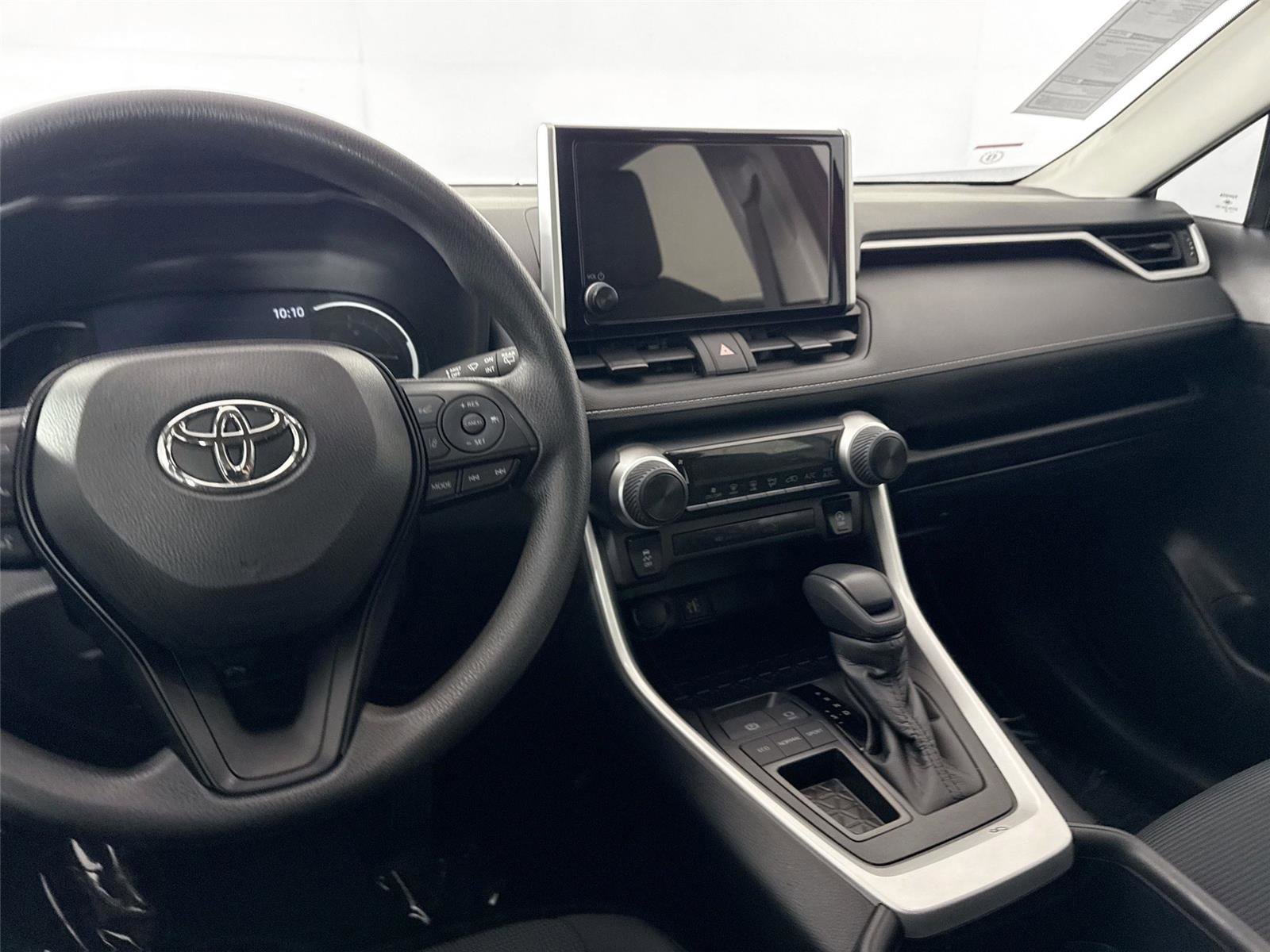 Certified 2025 Toyota RAV4 LE FWD image 29