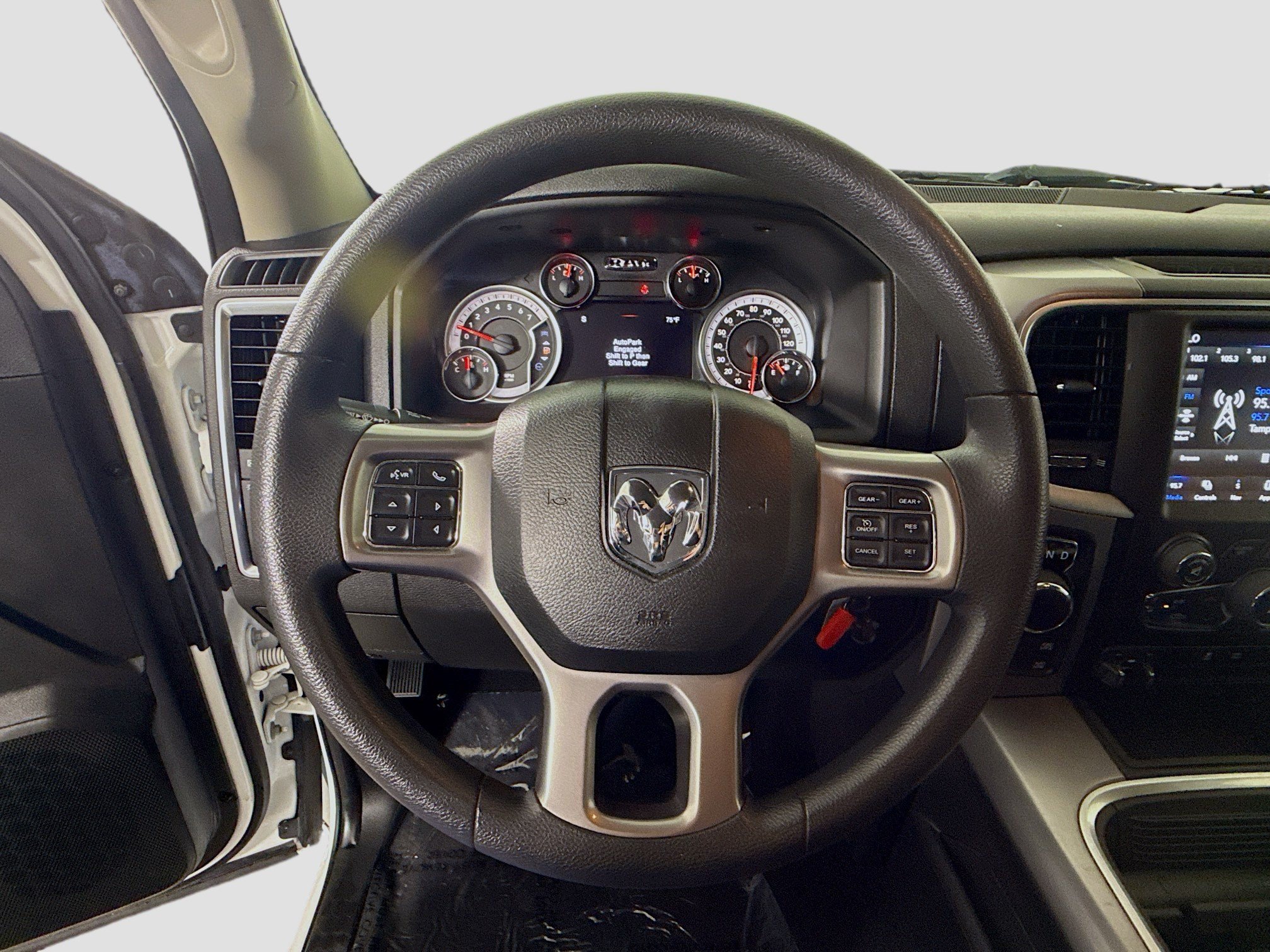Used 2023 RAM 1500 Classic SLT w/ Trailer & Traction Group AWD/4WD image 13