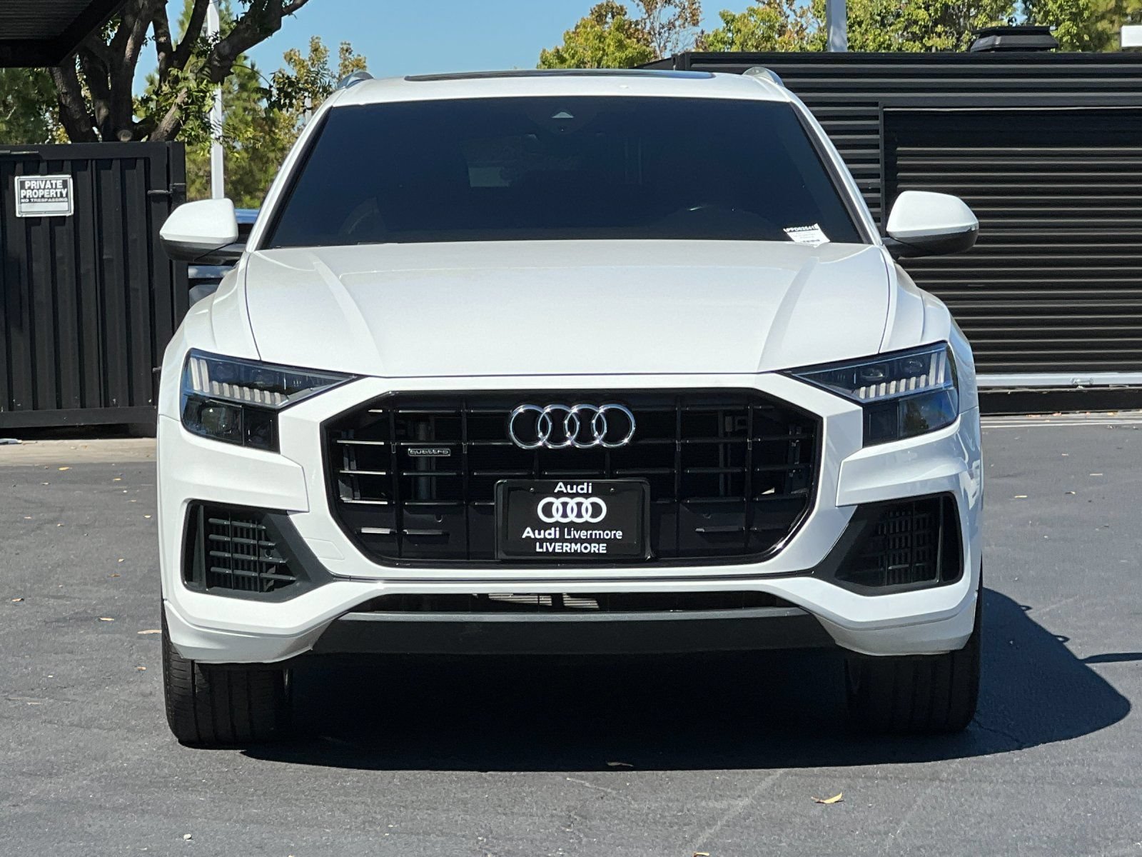 Used 2023 Audi Q8 Premium AWD/4WD image 9