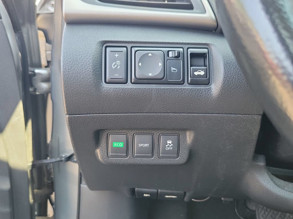 Used 2013 Nissan Sentra SL w/ Premium Pkg FWD image 20