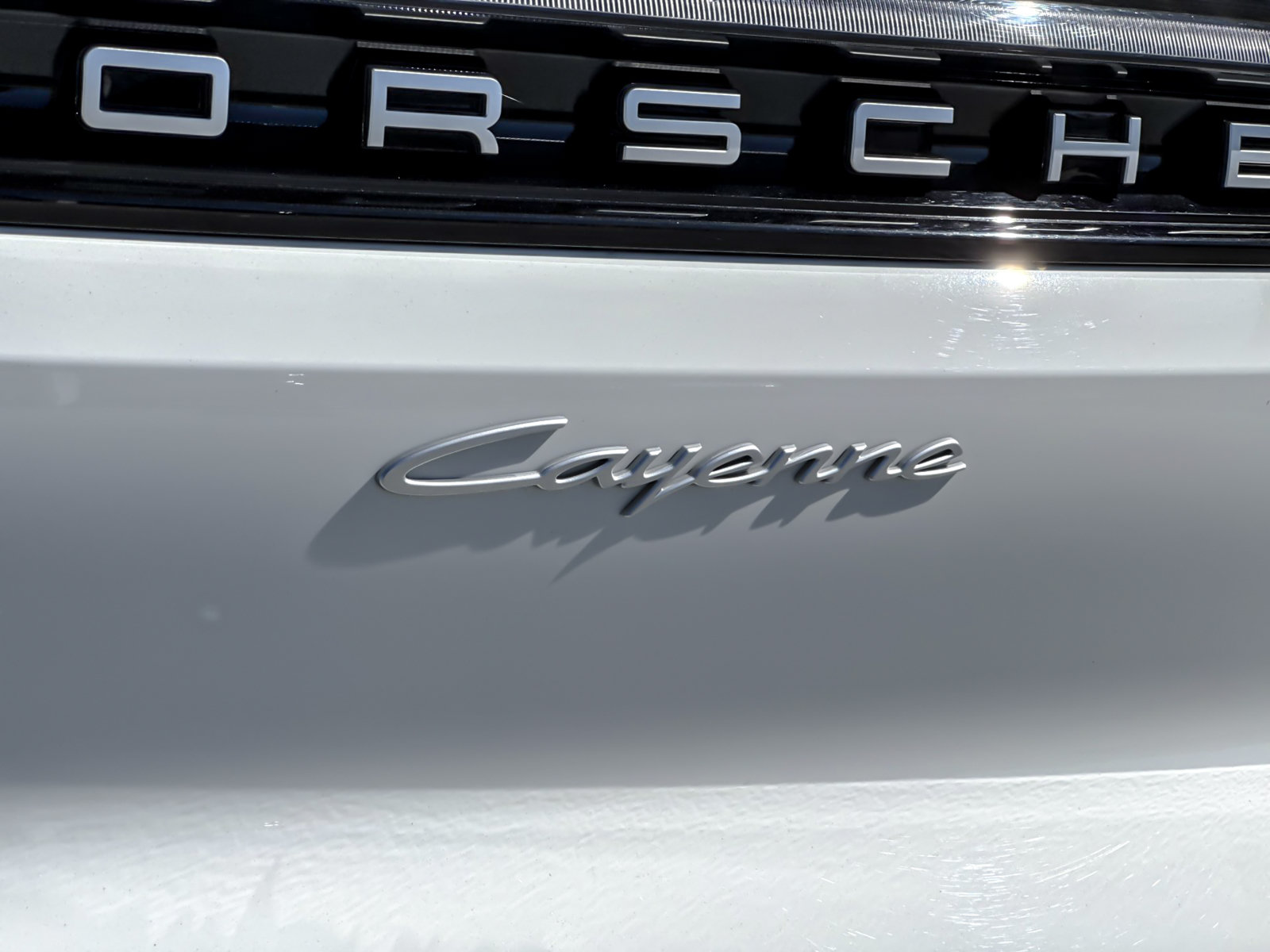 Certified 2024 Porsche Cayenne AWD/4WD image 33