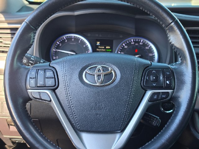 Used 2018 Toyota Highlander Limited AWD/4WD image 29