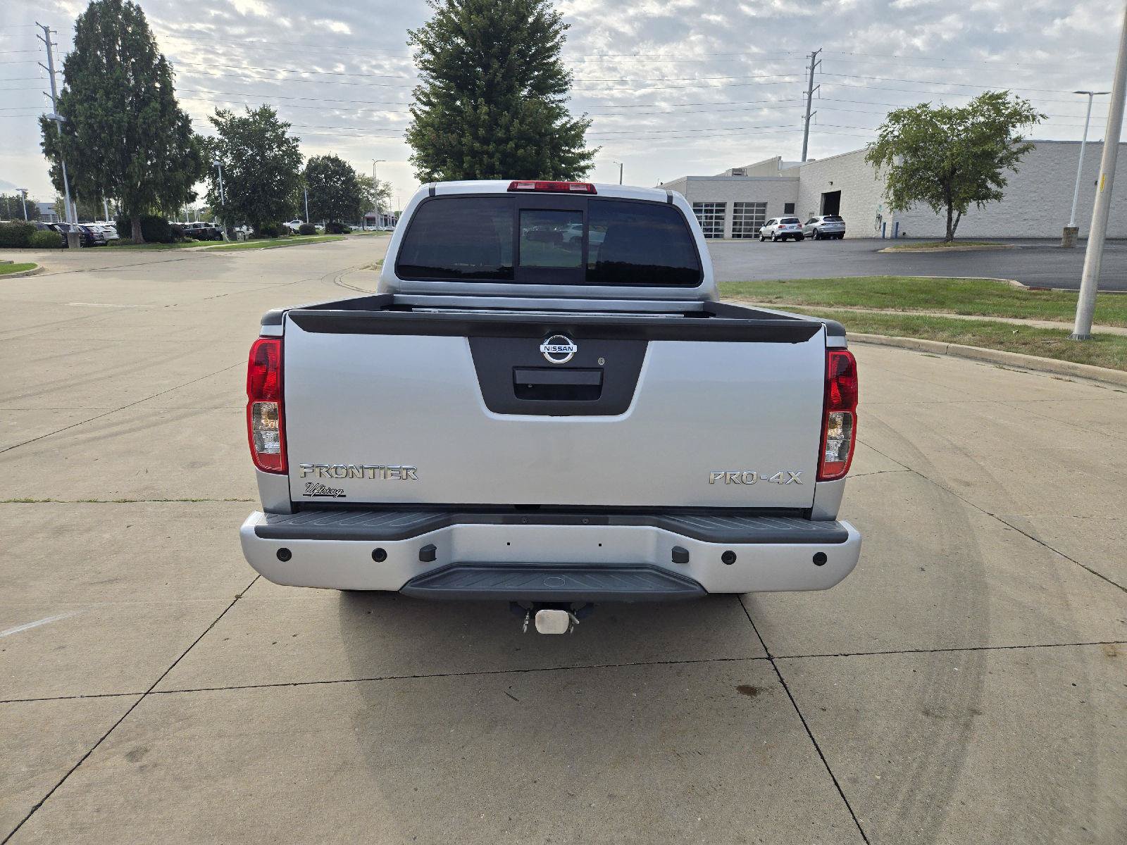 Used 2014 Nissan Frontier PRO-4X w/ Pro-4x Luxury Package AWD/4WD image 8