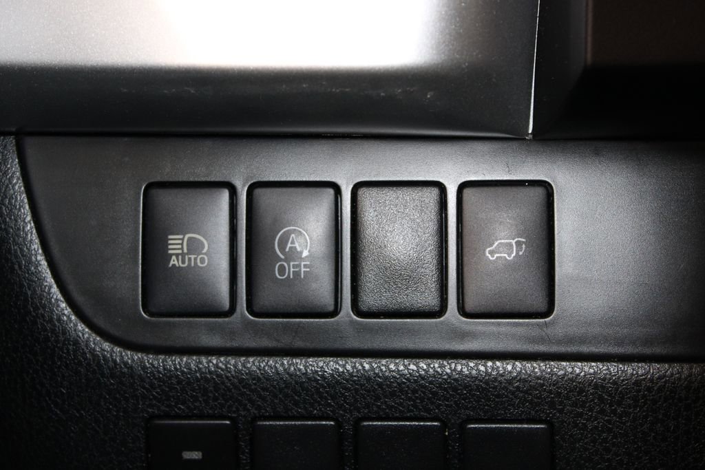 Used 2017 Toyota Highlander XLE image 40