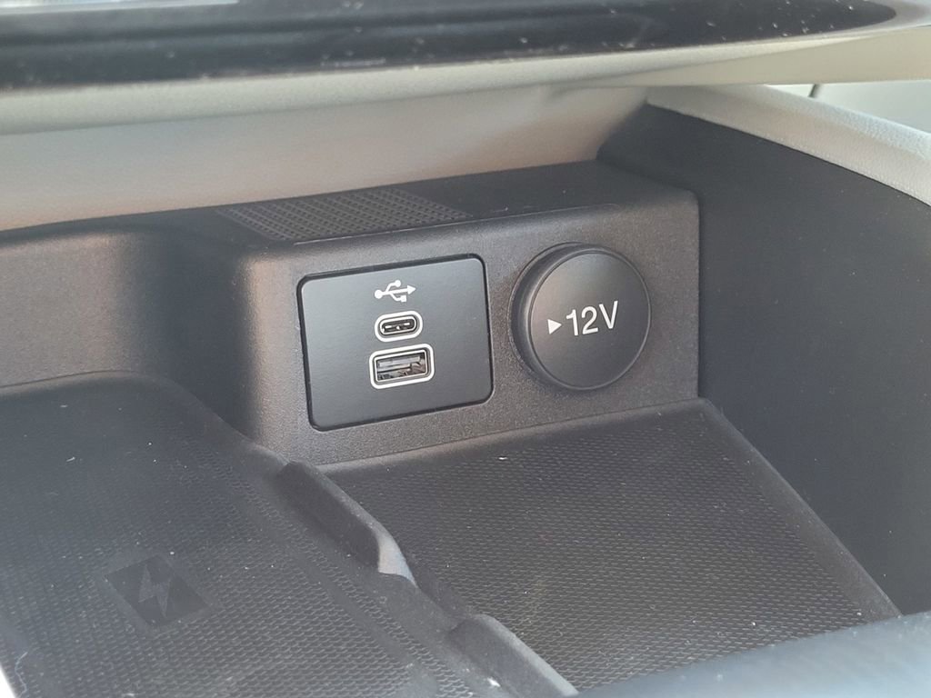 New 2025 Ford Escape SE w/ PHEV Premium Package image 48