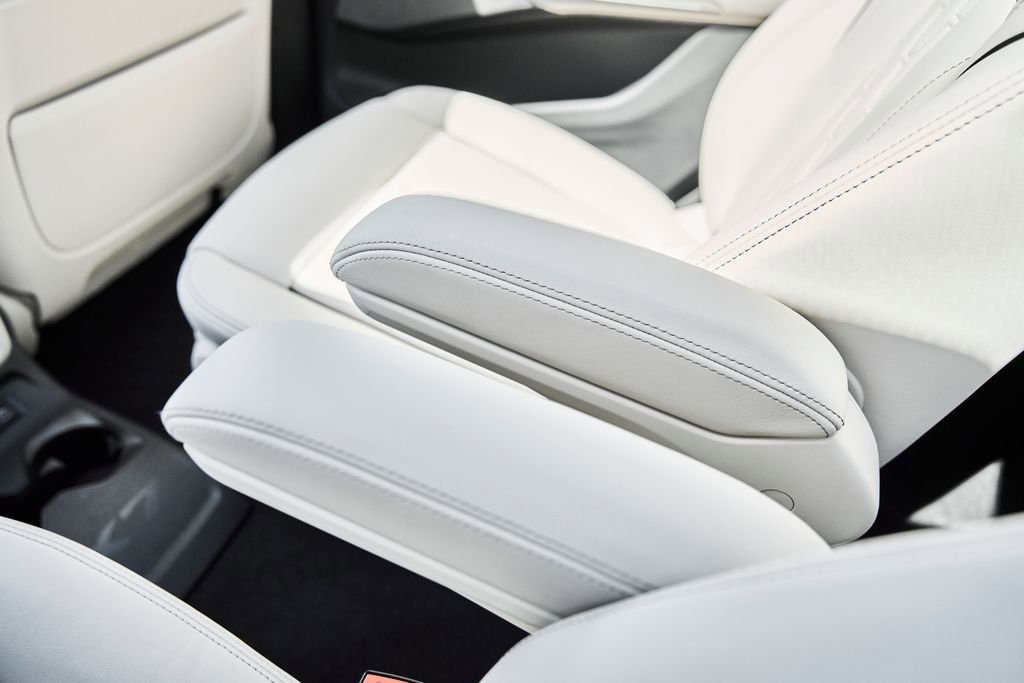 Used 2023 BMW ALPINA XB7 image 59