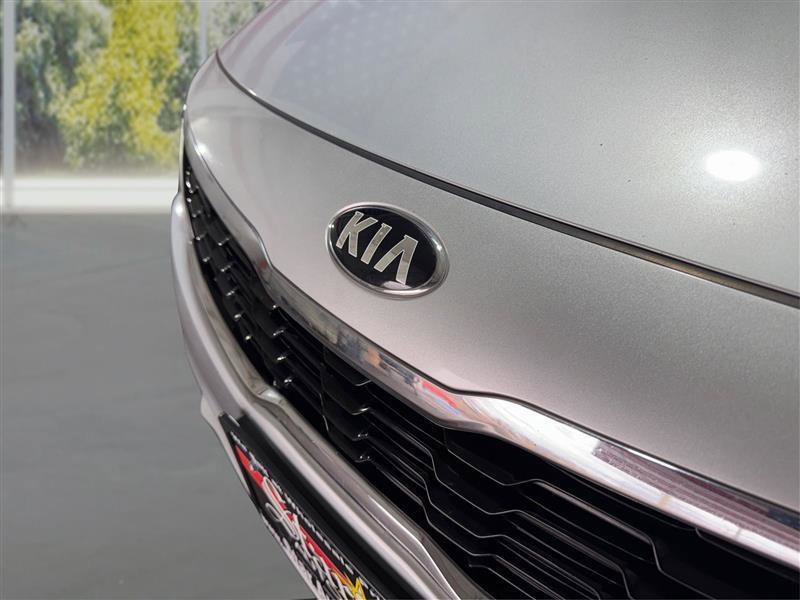 Used 2020 Kia Optima SX image 22