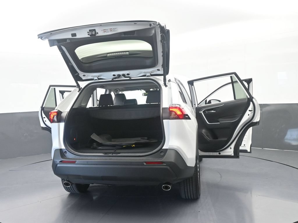 Used 2025 Toyota RAV4 XLE Premium FWD image 71