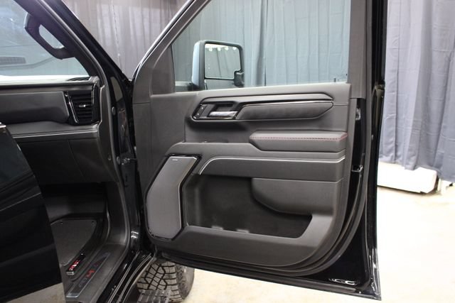 Used 2025 GMC Sierra 2500 AT4X AWD/4WD image 66