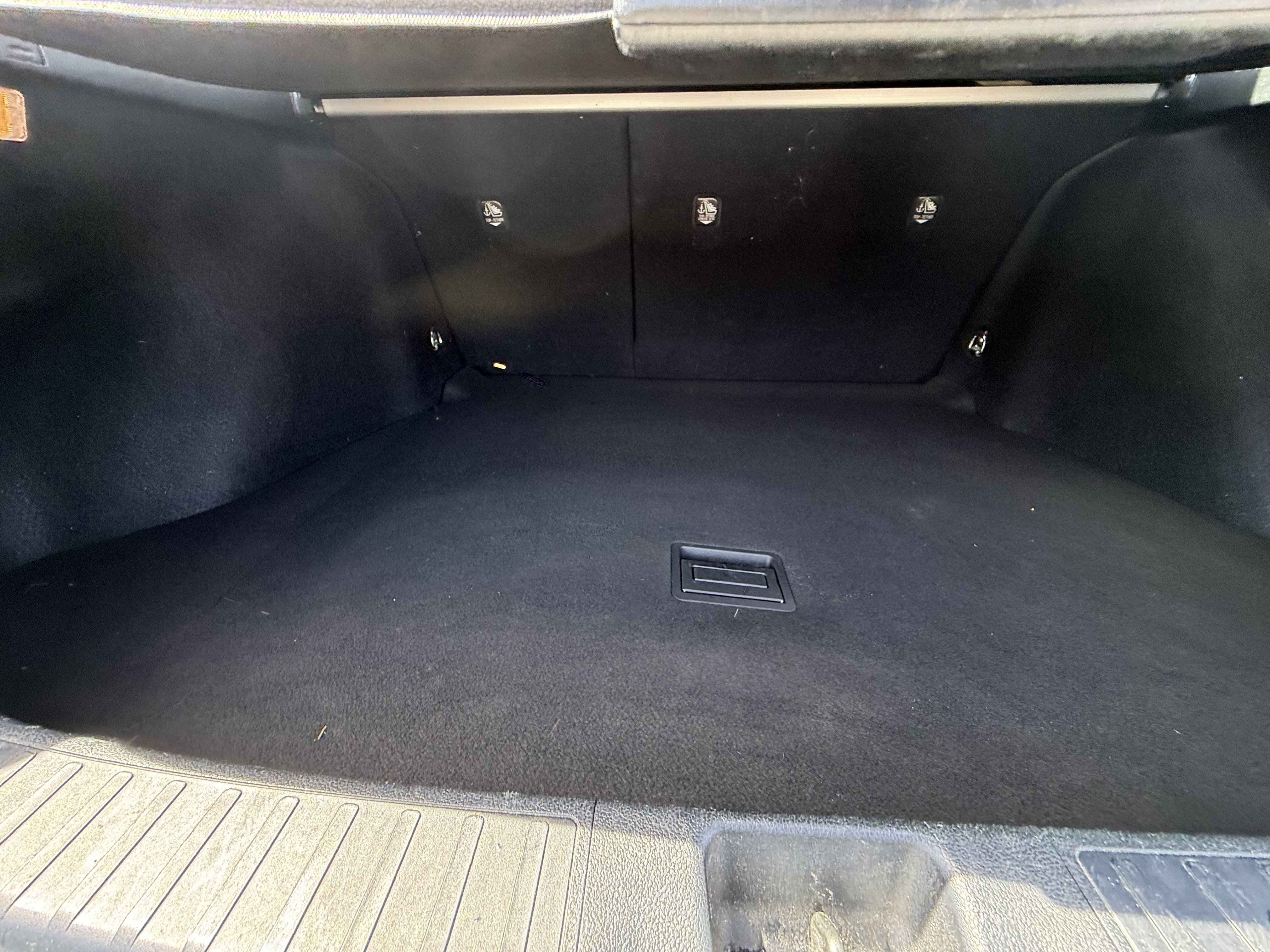 Used 2016 Toyota Prius Four Touring FWD image 17