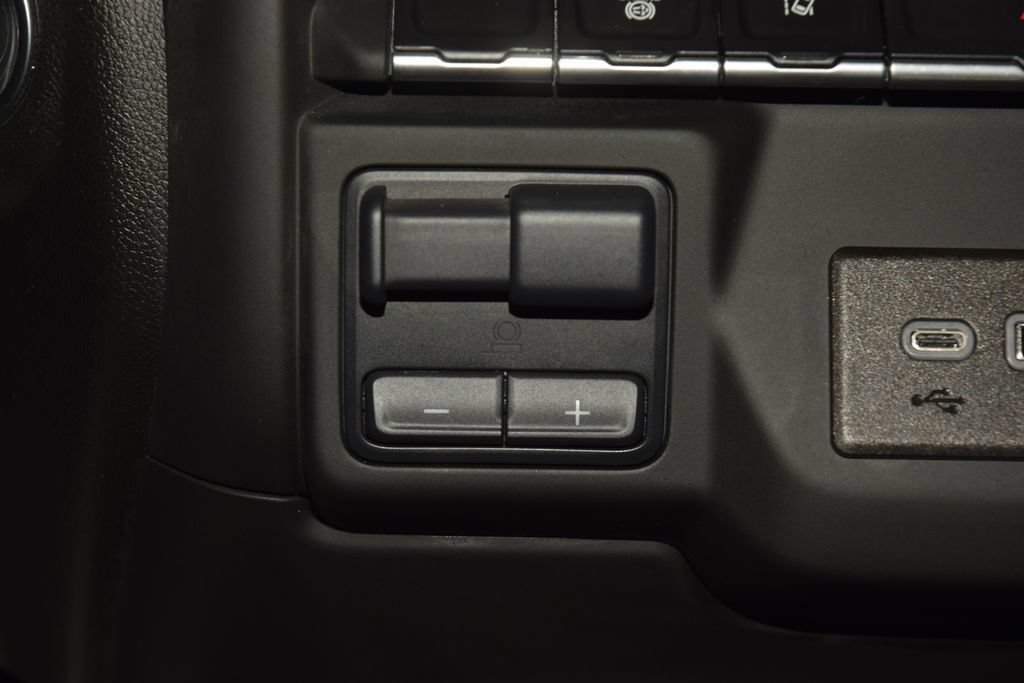 Used 2024 GMC Sierra 3500 Pro w/ Convenience Package AWD/4WD image 23
