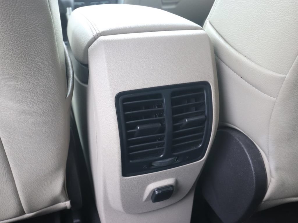 Certified 2017 Ford Escape SE FWD image 12