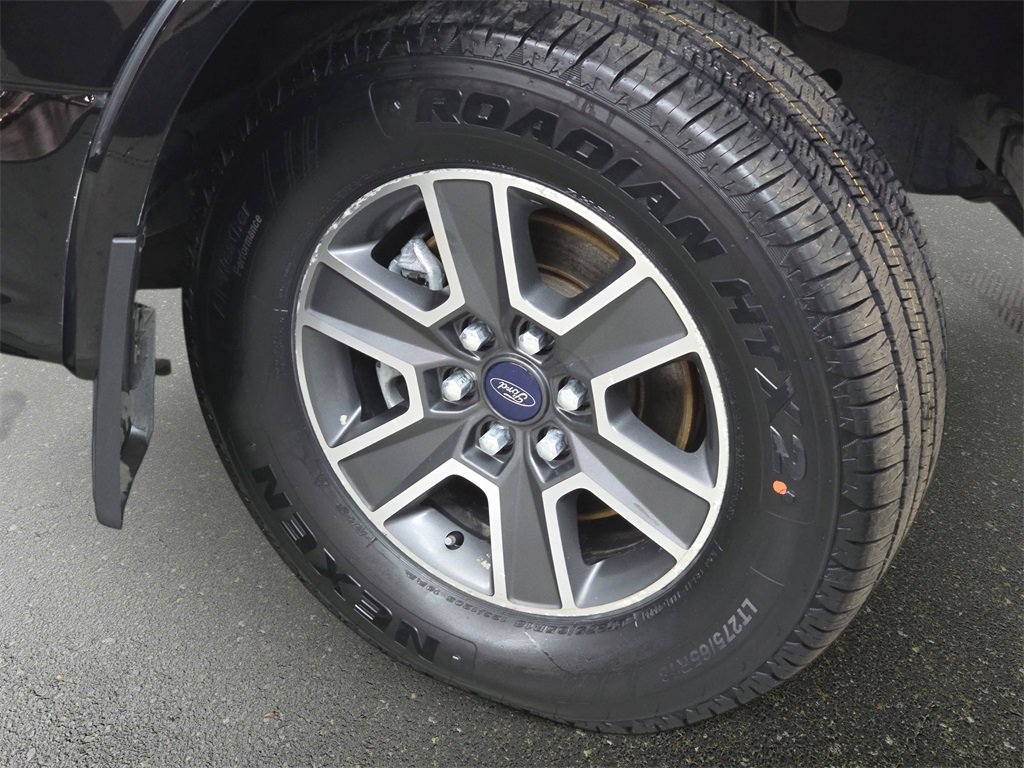 Used 2016 Ford F150 XLT w/ Equipment Group 302A Luxury image 34