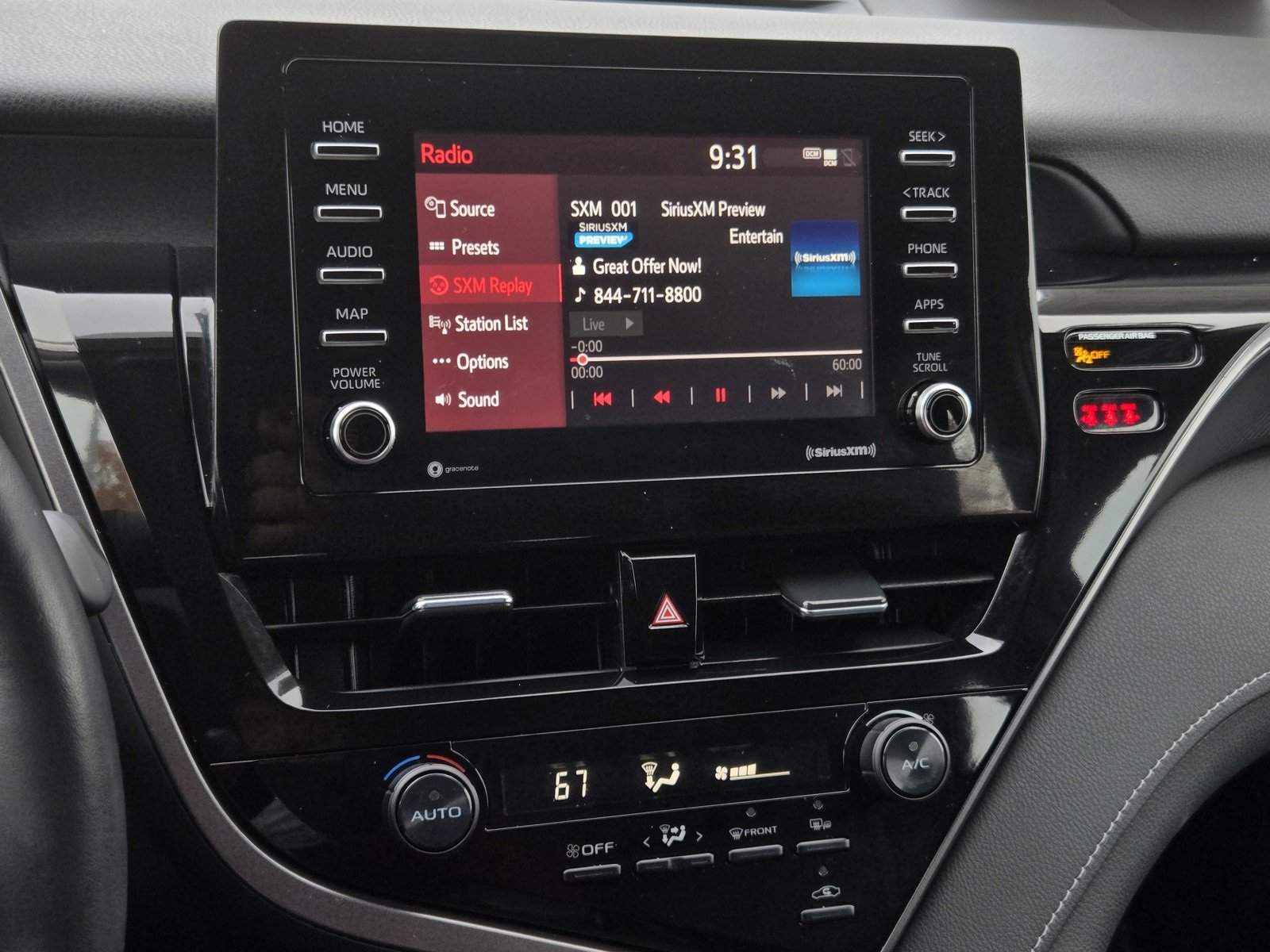 Certified 2021 Toyota Camry SE image 14