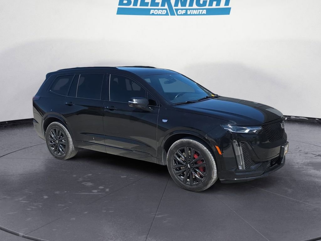 Used 2022 Cadillac XT6 Sport w/ LPO, ONYX Package AWD/4WD image 7