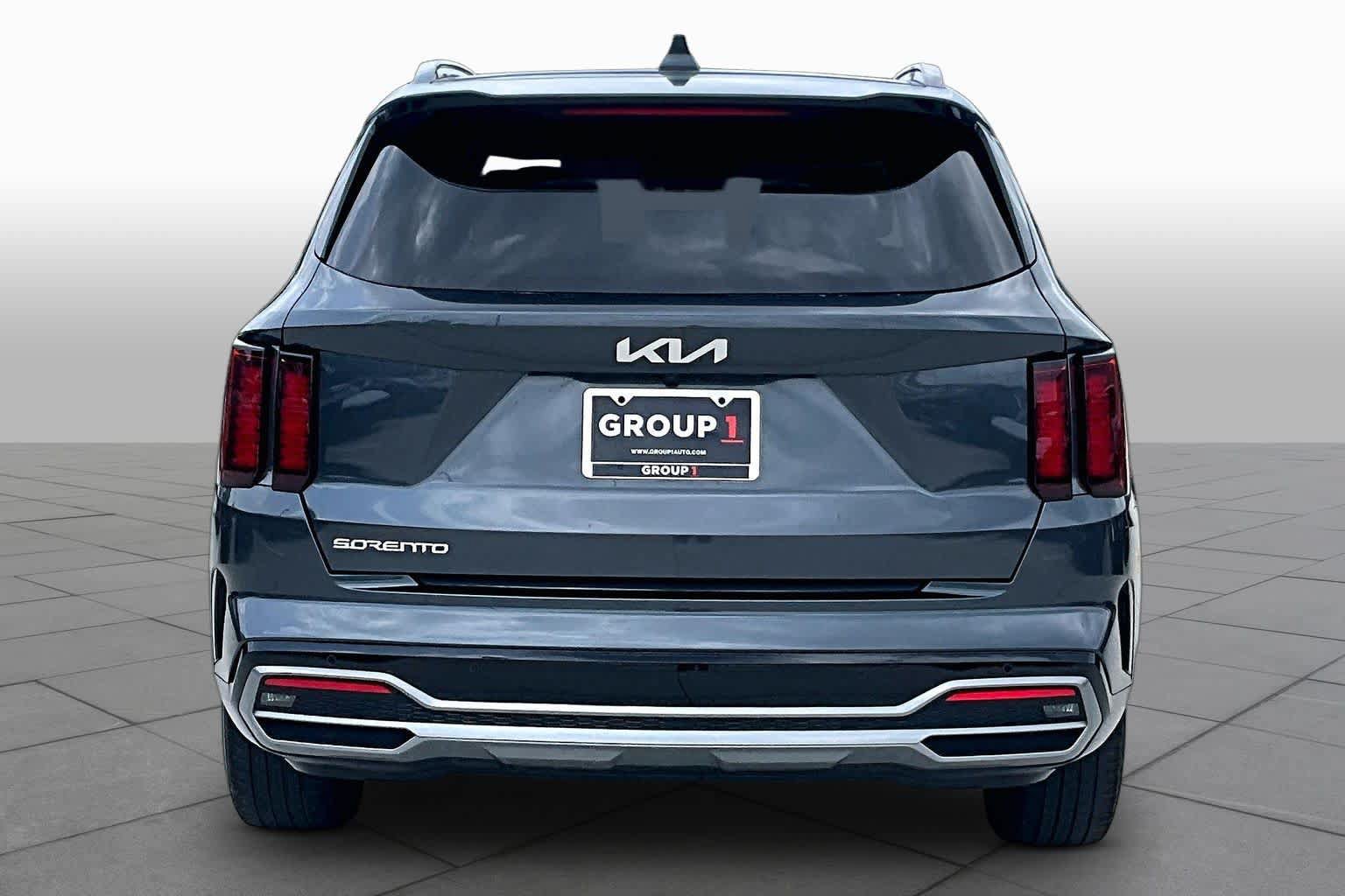 Certified 2023 Kia Sorento S w/ Panoramic Sunroof Package FWD image 5