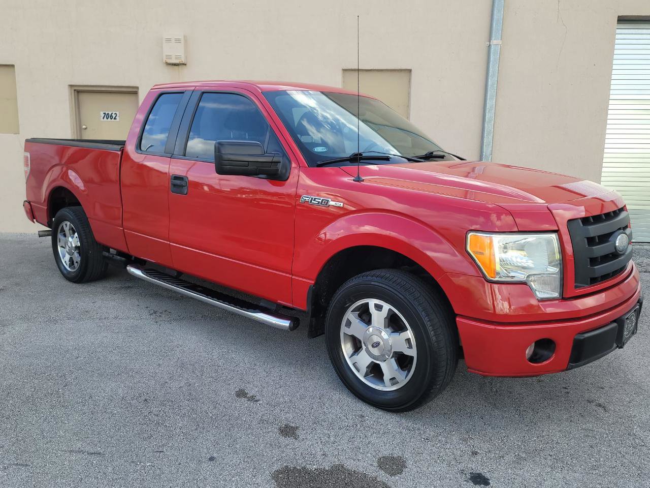 Used 2009 Ford F150 STX RWD image 4