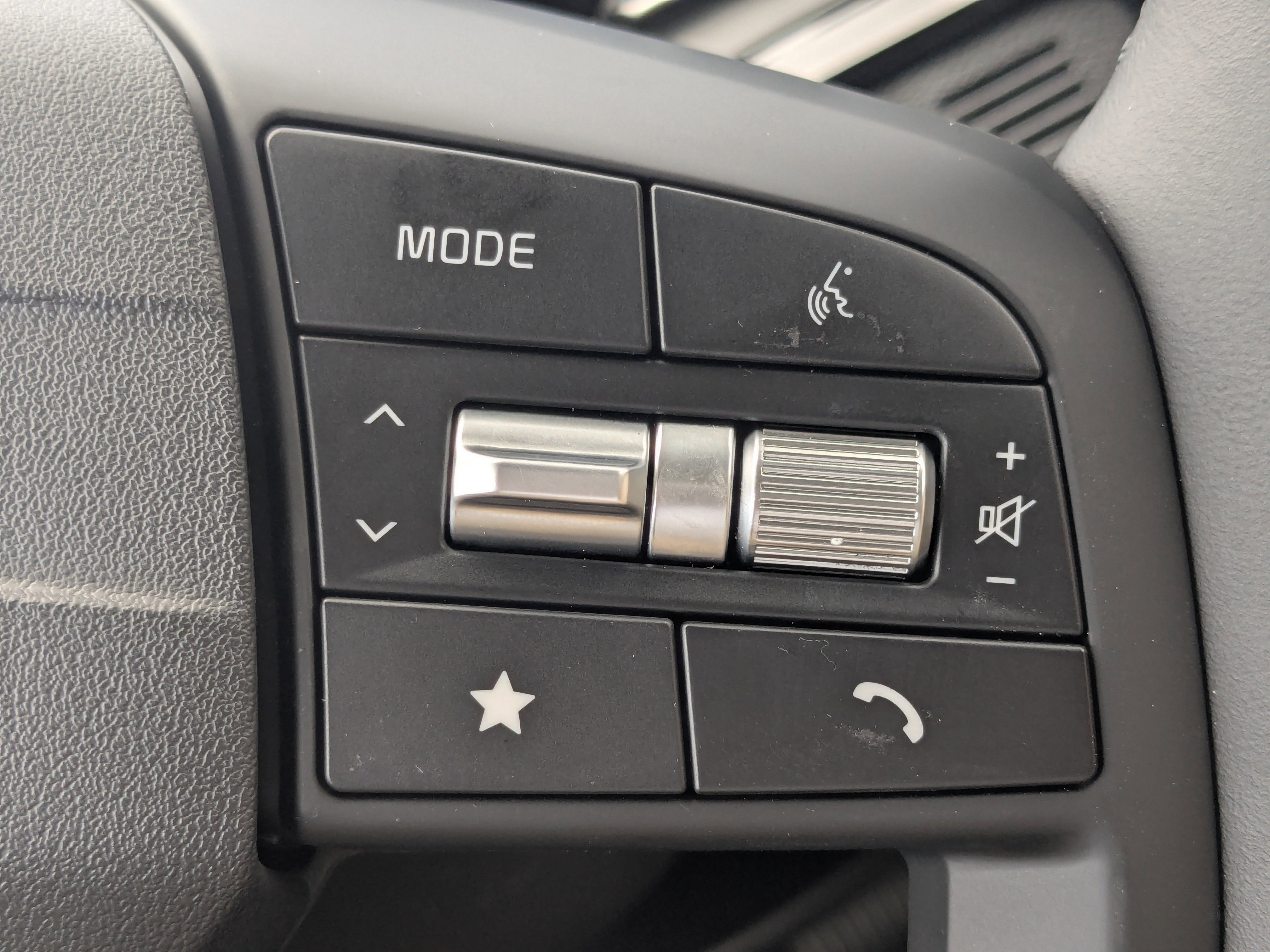 Certified 2026 Kia Sportage SX image 33