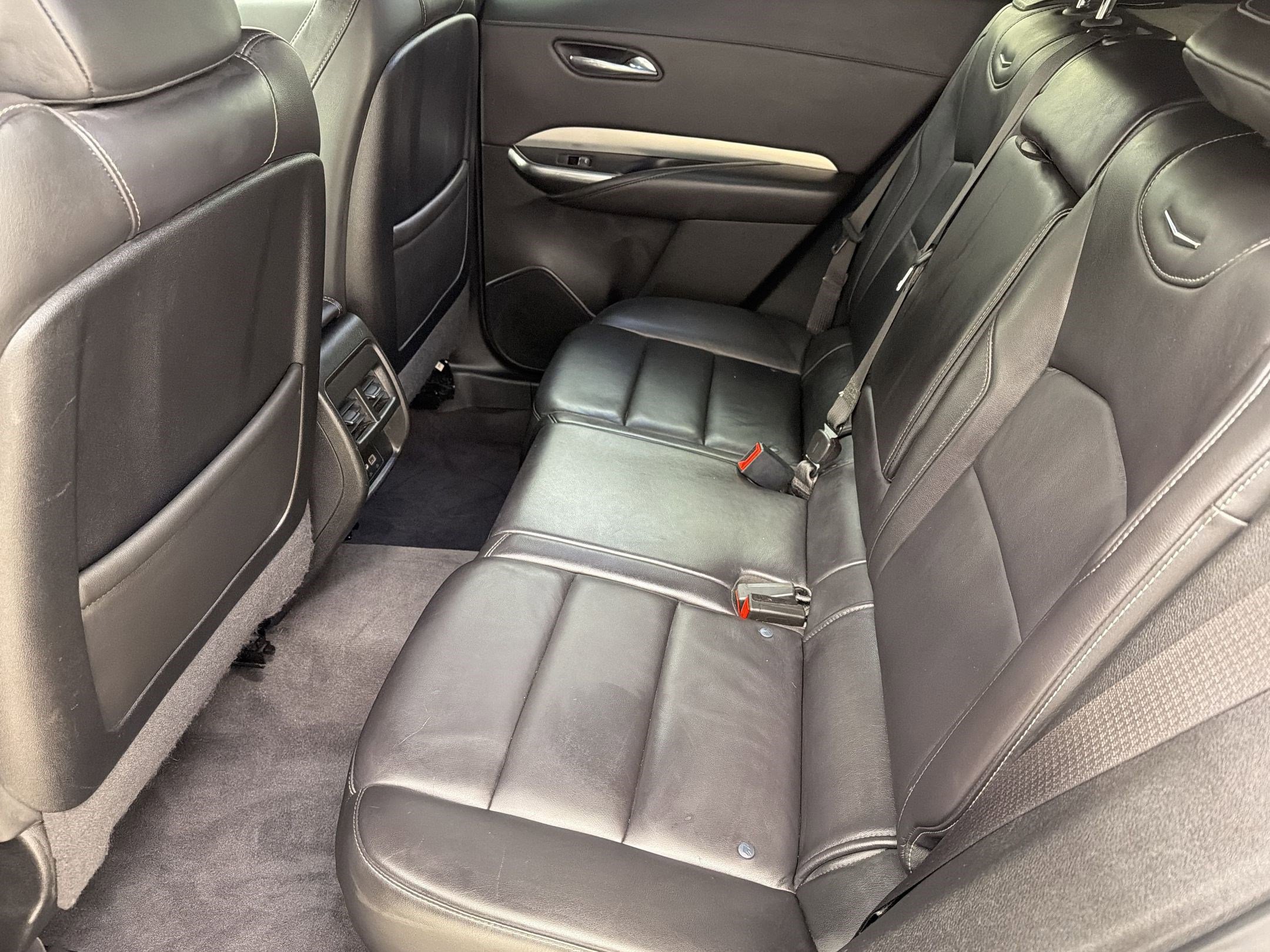 Used 2020 Cadillac XT4 Premium Luxury image 24