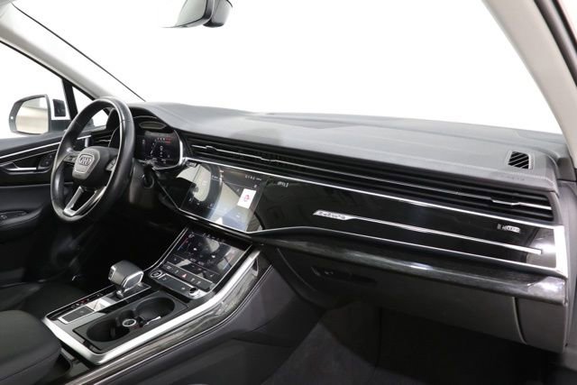 Used 2024 Audi Q7 3.0T Premium Plus AWD/4WD image 13