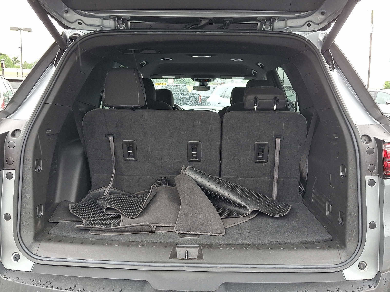 Used 2023 Chevrolet Traverse LT AWD/4WD image 28