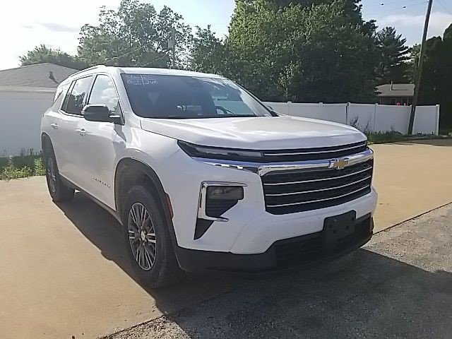 Certified 2026 Chevrolet Traverse LT AWD/4WD image 4